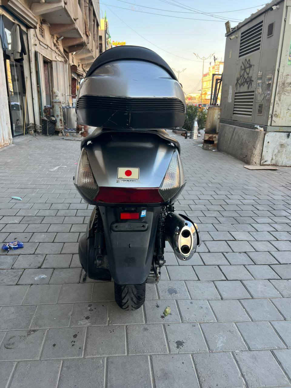 يالله
للبيع سلفر وينج مكينه 600
 فول مواصفات لونين
دشبول نفخ
اوفر مود
تدفئة بليدات
لايت زنون
بريكAbS
جامة قطعتين
جنطة مثلثة
شاشة كار بلي
مصدات هوه
ستان موبايل
قاعدة ماء
سستم صوت بلصندوك
الدراجه عليهه ادامة عامة من جميع النواحي
تايرات جدد
مكاني بغداد
سعر خاص او
***********
