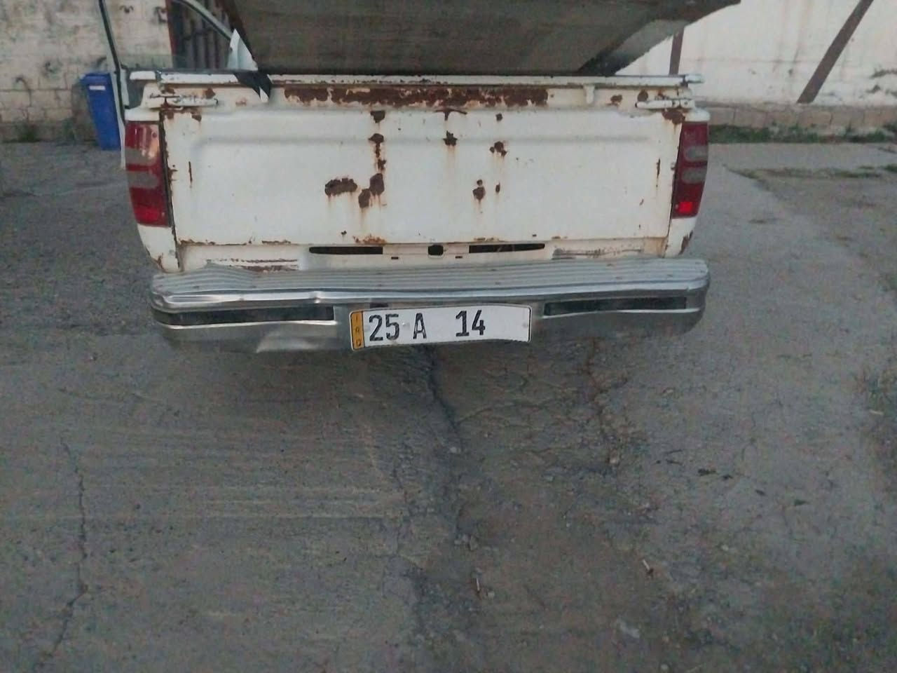 بيك اب ادميرال رقم مميز كركوك 14 سنويه جديده 31 رقم صاحب السيارة ***********
مكلف بالنشر لحد يراسلني
