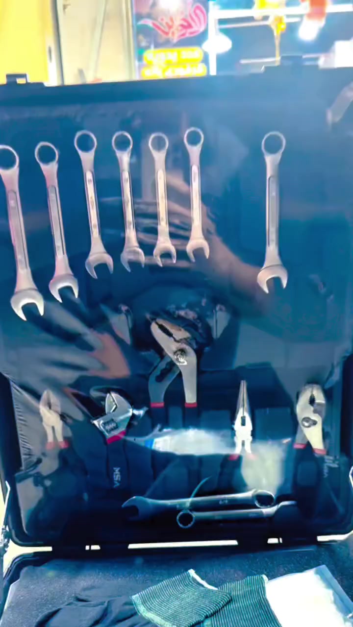 توفر لدى مجمع الدخوين عده اصلي  متكونه من 116 قطعه اوربي باله 
بسعر عرض خاص 55000الف فقط 
العنوان حديثه السبحاني قرب الجامع الكبير على السايدين مجاور كاهي وكيمر 
للاستفسار 
***********
