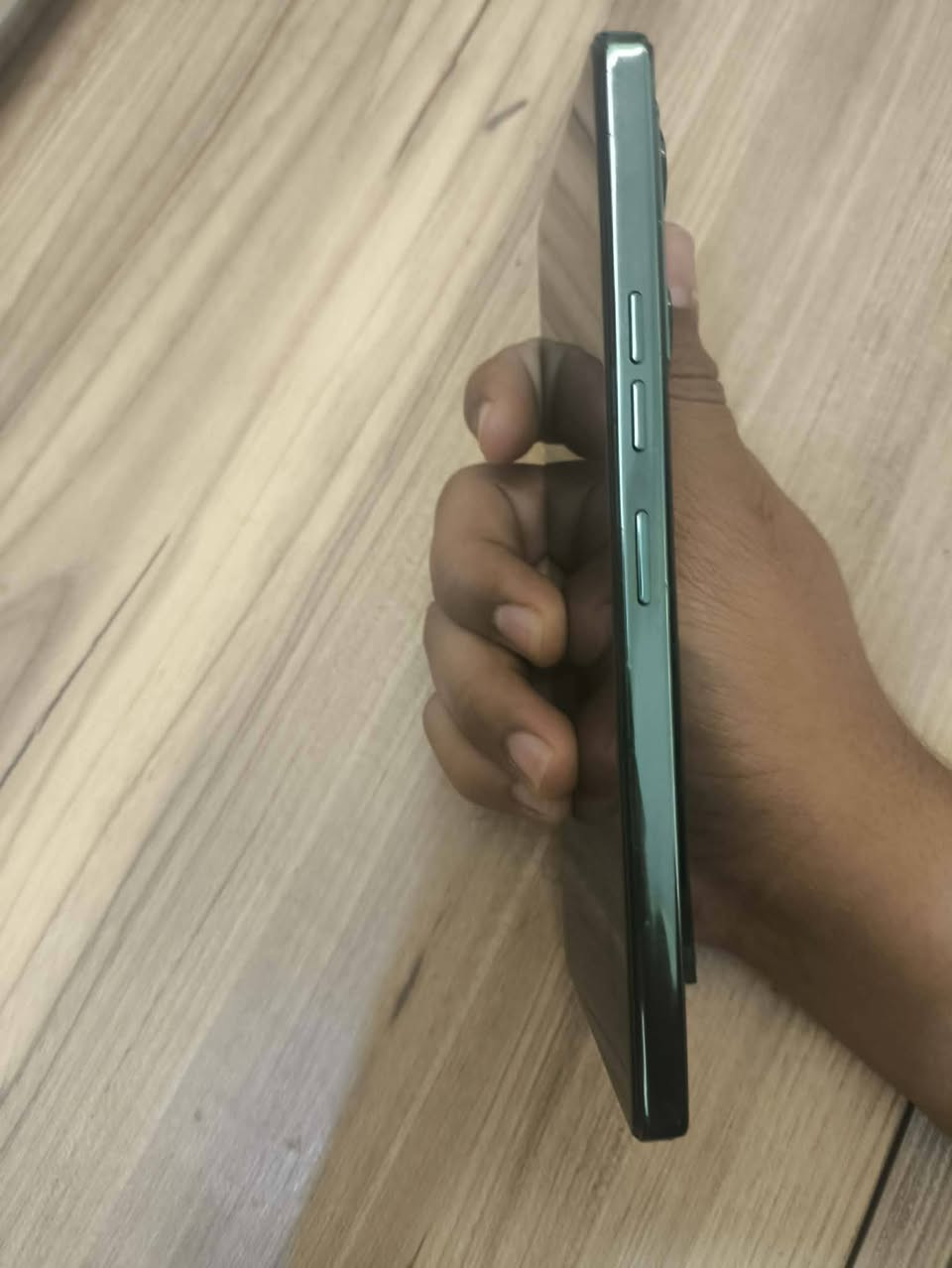 البيع جهاز بوفا تكنو 6برو 5جي
ذكرة 256

120هرتز

60فريم بوبجي

بطارية 6000

لد ورة عندما يجيك اشعار 

يدعم ذكاء الاصطناعي 

ضرر الجهاز بس الكفر الورة مكسور

والشاصي 

السعر 180وبي ومجال الدوانية حي الجامعة


**إذا كنت صاحب هذا الإعلان وتريد حذفه لأي سبب، رجاءا أرسل رسالة إلى الدعم الفني**