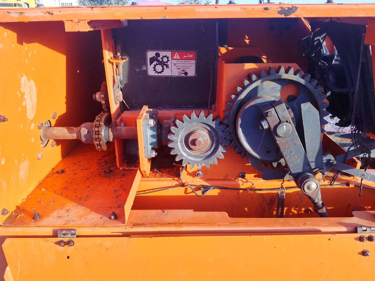 السلام عليكم كابسه ايرانيه موديل 2024 مشتغله موسم واحد مكفوله كفاله عامه مكان ديالى كنعان سعر 5 مليون وبيهه مجال ***********/////***********
