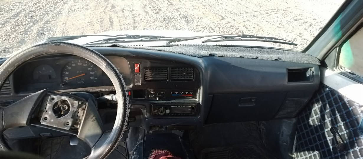 للبيع سياره بيكم تويوتا 1989 
رقم كركوك انگليزي بسمي سنويه لل 2030 هزه جديده 
 محرك y1 جديد مال كصه قبل شهر شديتو
تايرات جدد
 سياره جاهزه من كلشي
السعر 60 
مكان السياره الشرقاط اسديره 
هاتف ***********
***********
