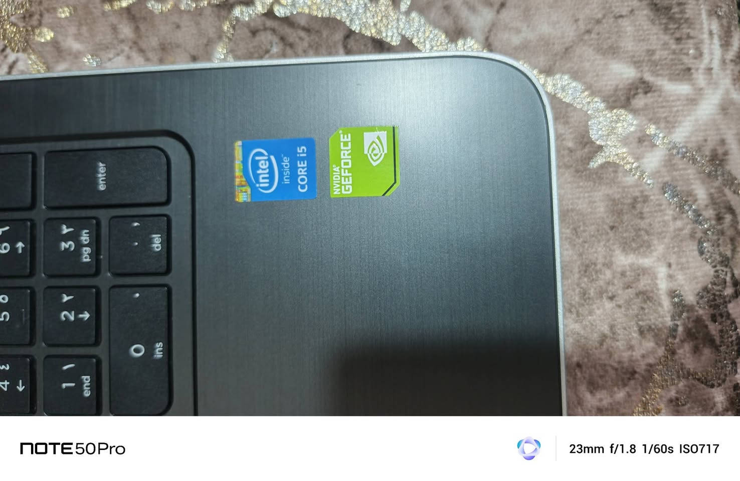 لابتوب hb الجيل الرابع
هارد  ssd 512
رام 8 
كارت شاشه دخلي 4 GB
كارت شاشه خارجي 2 GB 
سعرها 225 قفل 
***********
