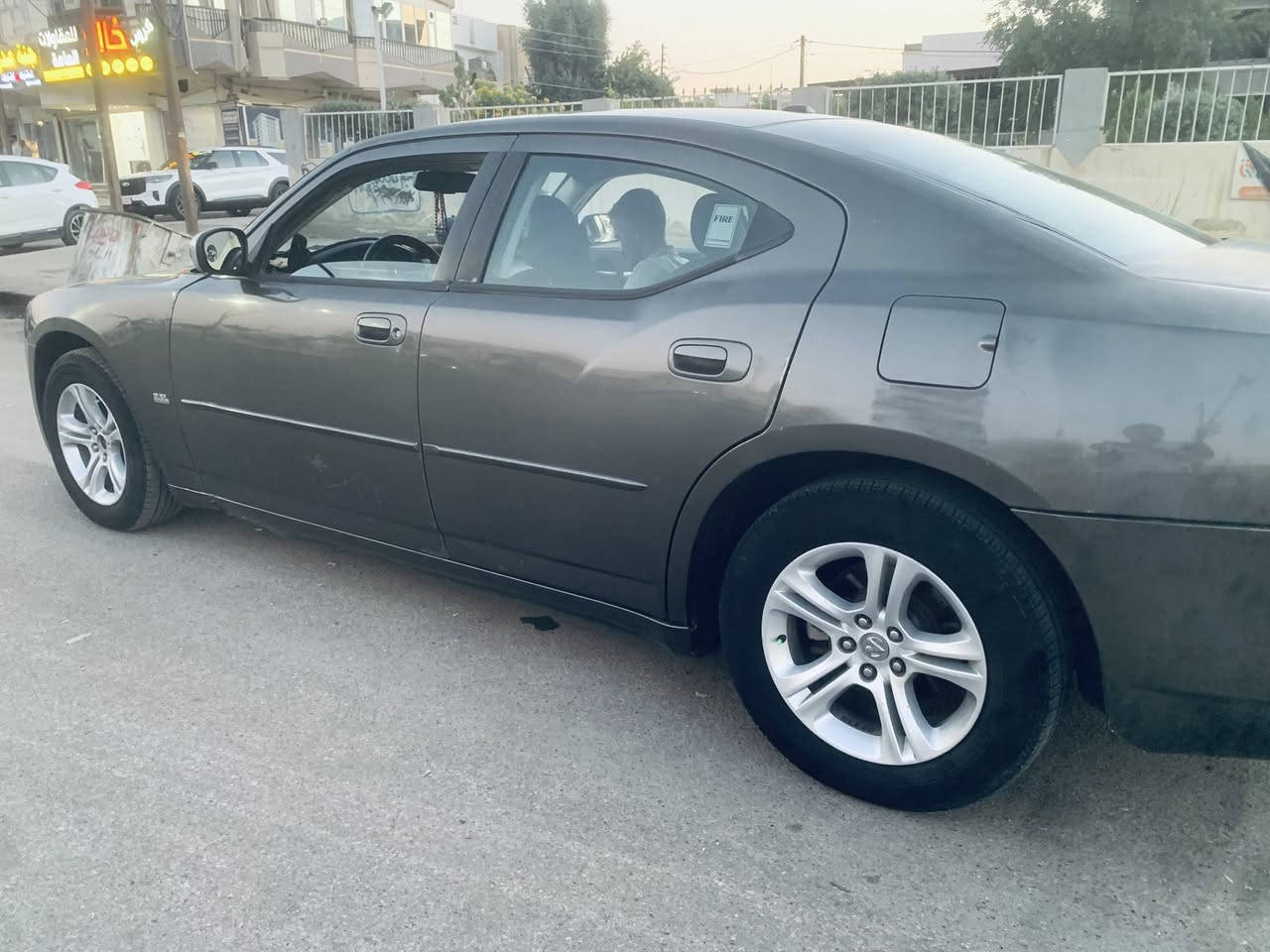 جارجر 2010 رقم بغداد انكليزي بأسمي سياره مصبوغه حزام كير محرك تبريد تدفئه كلها شغاله شاشه تاب منظومه غاز بانزين للبيع السعر 92 وبيها مجال قليل مكان السياره كركوك
شراي اتصل او واتساب *********** 
ما ارد ع تعليقات
