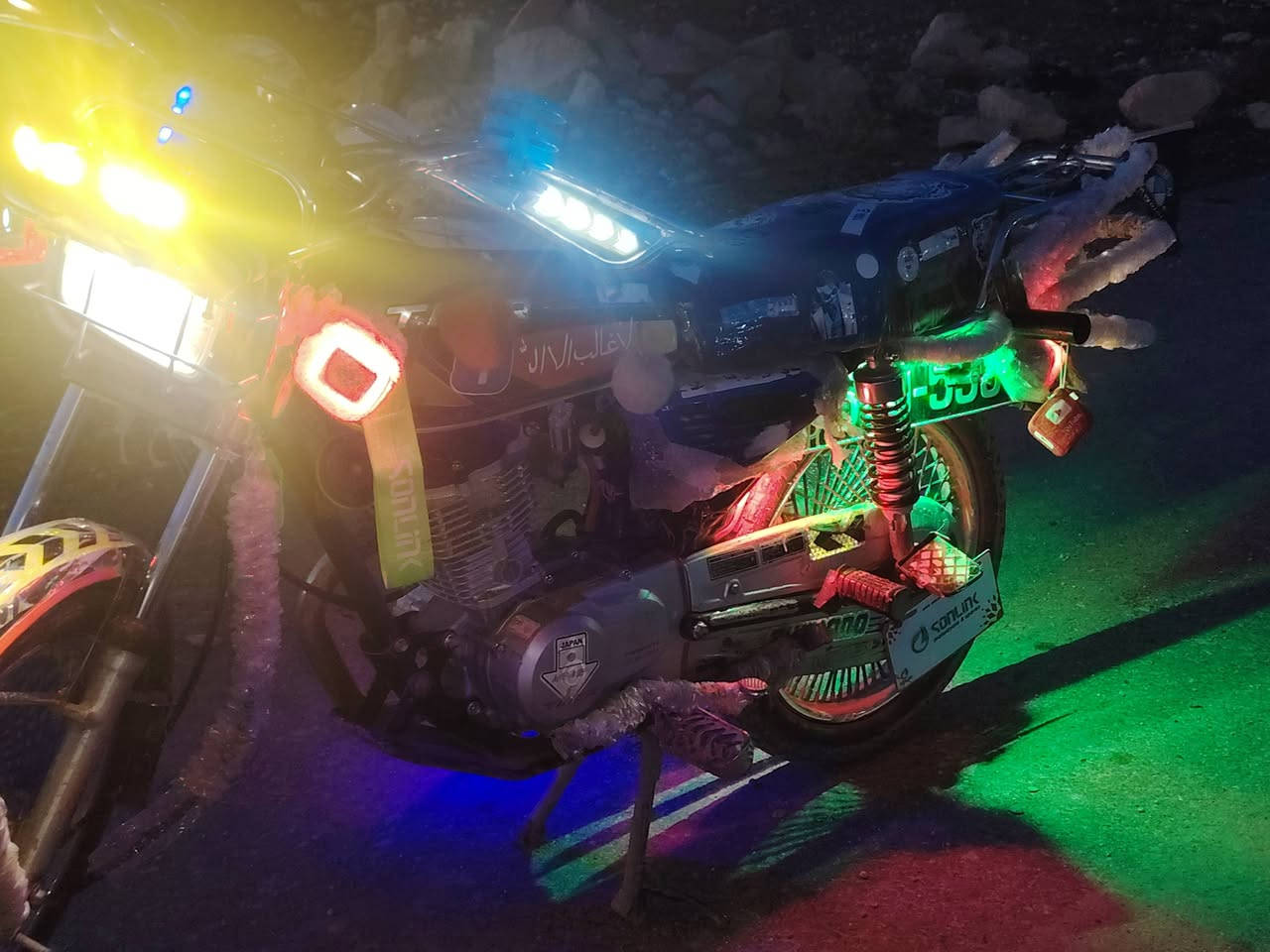 من بعد ألسلام
تايكر 2020 للبيع ابو الدرع كهربائيات شغاله عالي ناصي شرط وزن ثقيل باب اول ابو الدوسات الصفط ماطور محرك نضافه رقم واحد السعر خاص او اتصل ***********
