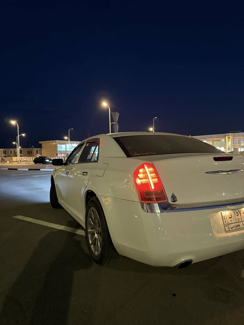 السلام عليكم
اوباما 2011 مكفوله كفاله عامه ما عده شبر باب السايق صبغ انا سويته بيدي اثر خياس الباقي كفاله من البارد ولدحجه ولزلوغ السيارة جداً جديدة استعمالي الشخصي حدادية تخم تاير جديد رقم بصره   رايدها ب 170 وبيها مجال  الما يعجبه السعر رجاءً لا يعلق للاتصال *********** عنواني بصرة
