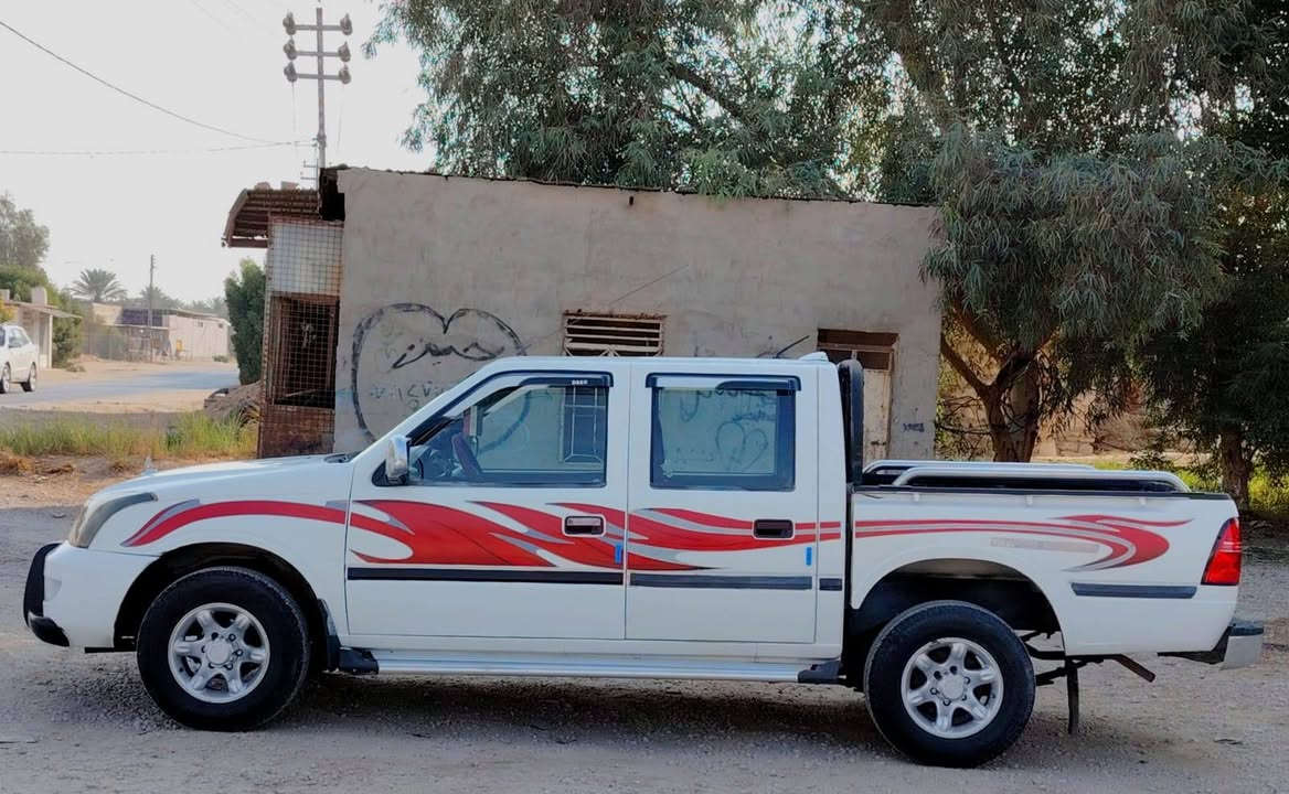 بيكم كنو 2011 السياره جديده كلش كفالة من الضربه والتبديل والصبغ  والخياس مكينه كير حداديه جديده تخم تاير جديد تبريد +تدفئه  كهربائيّة كله شغاله تحكم مري شغال ارضيه جلد كشنات شركه السياره جاهزه مابيه نقص برغي ترايك وين ما يعجبك رقم نجف  مشروع وطني  السياره مال جناي السعر 48 وبيه مجال *********** المكان النجف
