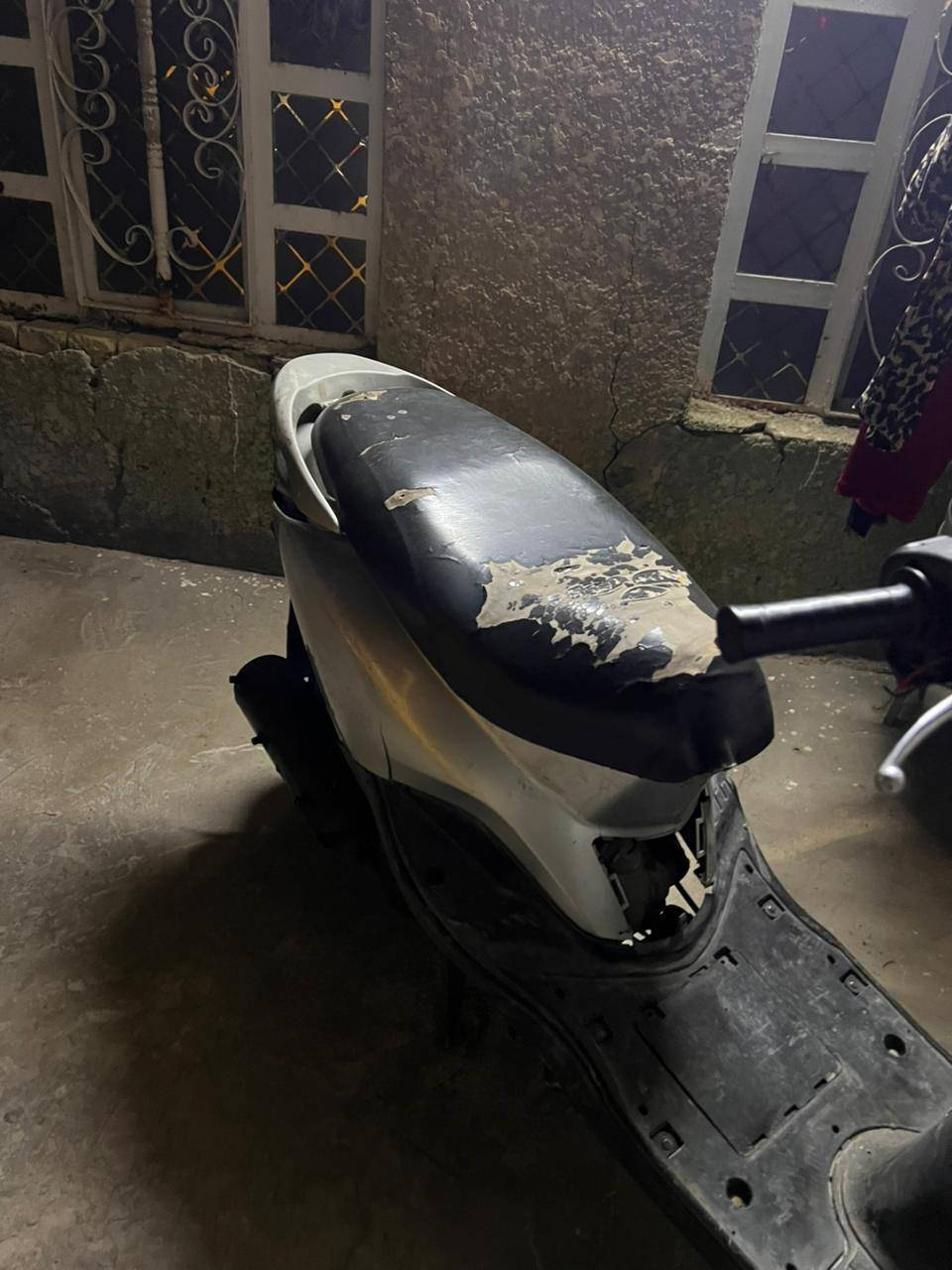 السلام عليكم بريز مكينه مفتوحه دراجه حلوه ناعمه بيهه ونه بل اكسل نكره سلف دراجه كفرات بلاد يراد الهه ترتيب ب ٣٥٠ وبيهه مجال مكاني بغداد الحسينية مال رشديه رقم الهاتف ***********
