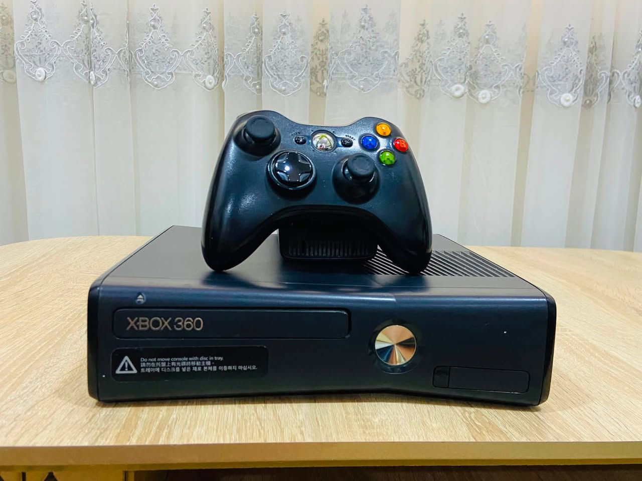 سلام عليكم بلي XBOX360 ذاكره 256G عدد الالعاب 34لعبه والجهاز نضيف جدا جدا نضافه جهاز 100‎%‎ ومكان كربلاء 
السعر:120بي مجال للطيبين 
الرقم:***********
