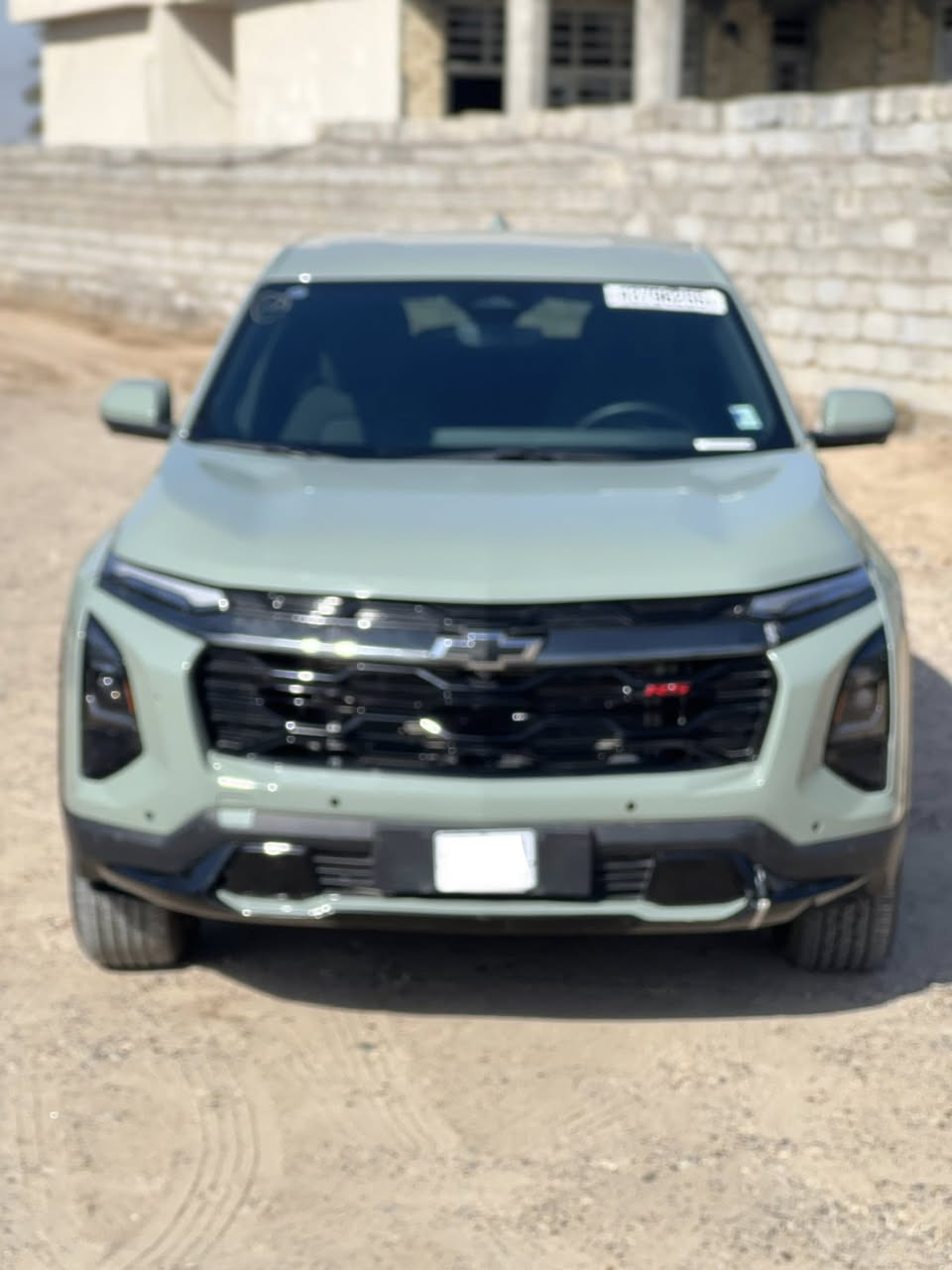 للبيع شيفروليت ايكونيكس LT موديل 2025
الموقع : بغداد

وارد أمريكي جاملغ مصلّح وبنيد مبدل 
ملاحظة: الدعامية RS للجمالية
الكيلومترات : 3030 ميل
نوع الهيكل: اس يو في
عدد المقاعد:5
نوع الوقود: بنزين
نوع ناقل الحركة: اوتوماتيك
سعة المحرك :1500 cc تيربو
اللون الخارجي أخضر فاتح مائل للرمادي
اللون الداخلي: أسود
مواصفات أمريكية
الجمرك: مجمركة
طريقة الدفع: نقدآ

(المواصفات الداخلية):
زجاج كهربائي
تدفئة المقود 
سنترلوك
مكيف
كراسي مدفأة
نظام إنذار
AUX / USB مدخل
مشغل اسطوانات CD
مقاعد قماش
تحكم مقود
مقاعد مبردة
ذاكرة مقاعد
(المواصفات الخارجية):
دخول بدون مفتاح
مرايا كهربائية
إطار احتياطي
مصابيح زينون
أنوار نهارية
مصابيح ليد
نسخة رياضية
هوك خلفي
حساسات خلفية

(المواصفات التقنية):
بروجكتر
مثبت سرعة
بلوتوث
شاشة لمس
مساعد الاصطفاف
تشغيل عن بعد
شاشة وسائط
نظام تعليق رياضي
تنبيه الاصطدام الامامي
فرامل ABS
نظام ملاحة / خرائط
تنبيه النقاط العمياء
قفل الباب تلقائي
أبل كار بلاي
تنبيه مغادرة المسار
كاميرا 360°
أندرويد أوتو
حساس ضغط الاطارات
كاميرا خلفية
أوامر صوتية
مانع انزلاق
بدون رقم (فحص مؤقت)
السعر 215 وبيهة مجال
رقم الهاتف: ‭0750 941 7114‬
