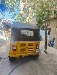 تكتك للبيع موديل 20 مرقمه للاستفسار اتصال عل رقم 07702573542