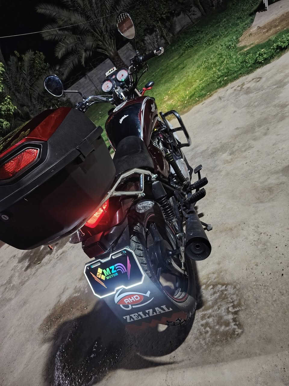 السلام عليكم
ناصي للبيع موديل 22 أوراق كامله محرك 200 تعال و افحص بيدك السعر خاص ***********
