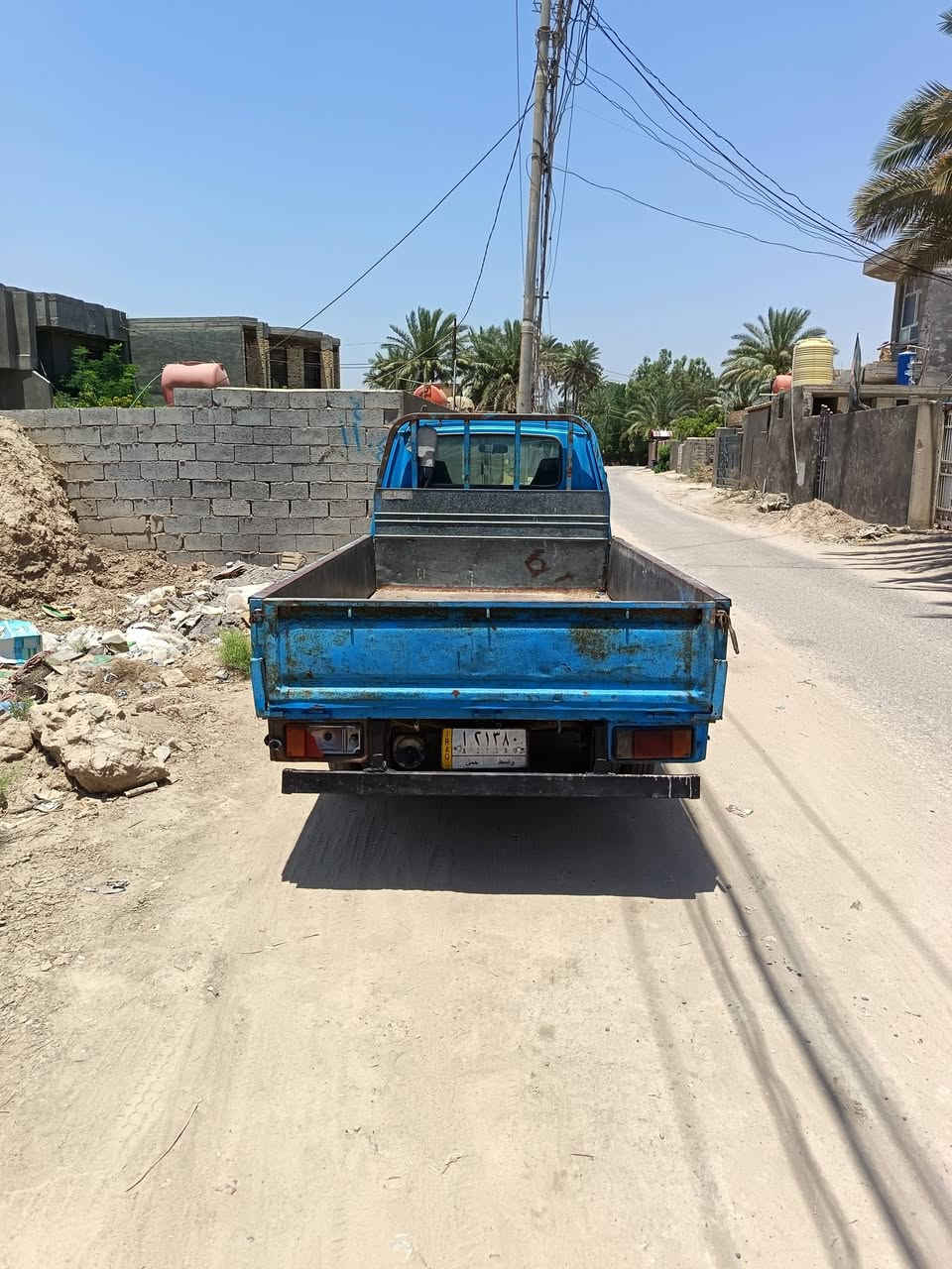 كيه حمل للبيع
الموديل/ 1996

سياره رقمها واسط الماني تحويل مباشر باسم المشتري 

سياره مكفوله كفاله عامه من صبغ او ضربه كفاله عامه 

مكينه كير اكسل مكفولات  

مكينتها توني مجفتها صارلي شهر اقل الشهر تجفيت درجه اوله 

رقم شاصي البلادي مو شعار او لا ممسوح رقم شاصي بلادي 

سياره دوشمتها جديده كهربائياتها كلها كامله او واصله بس عوزك بك لايتات او دكم جام  كلها شغاله الكهربائيات

راعيها موجود ابن عمي 

اي غرامات ماعليها مصفره غراماتها كلها

مكاني: بابل الحله مركز المدينه

السعر!(58) او بيها مجال 

رقم الهاتف (***********) 

رقم الهاتف (***********)
