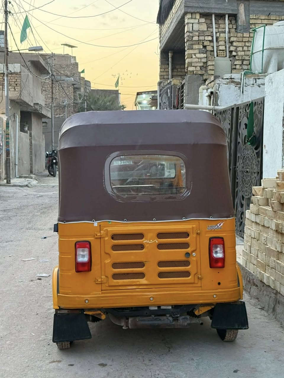 سلام عليكم تكتك2019/12/29 تكتك لا صبغ ولا معجون تكتك متروكه بيها نواقص قليله  سعر 6700 بيها مجال مكان بلديات تقاطع الكهرباء *********** متواجد فقط واتساب
