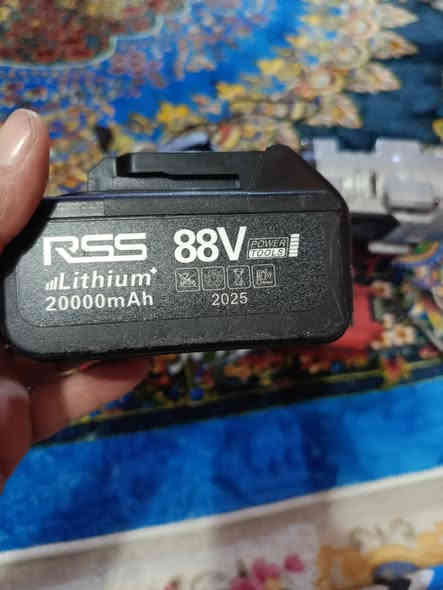 تريل القمه جديد يشتغل على جميع مواصفات زرف حديد شد وفتح كامل مواصفات20000الف نيوتن بطاريه 10خلايه 88قوة يعني قوي جدنا ضده ماء وصدمات.    تصال *********** رايد ٧٠ ألف وبي مجال
