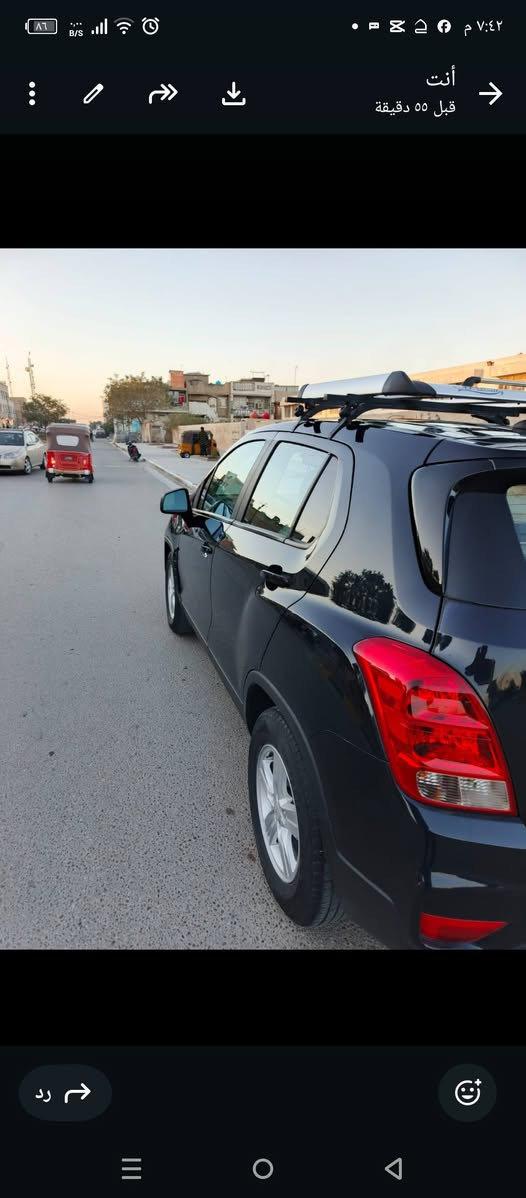 السلام عليكم  تراكس موصفات LT سيارة ماشيه 57 سيارة سعره 103 كير مكينه تبريد مكفول سيارة حادث امامي  بدون دواخل فقط بنيد مبدال  بيها سيارة ليبل واحد فقط البنيد المحرك 1400تبريد شغال المكان بغداد موديل 2021 رقم *********** مكلف بنشر
