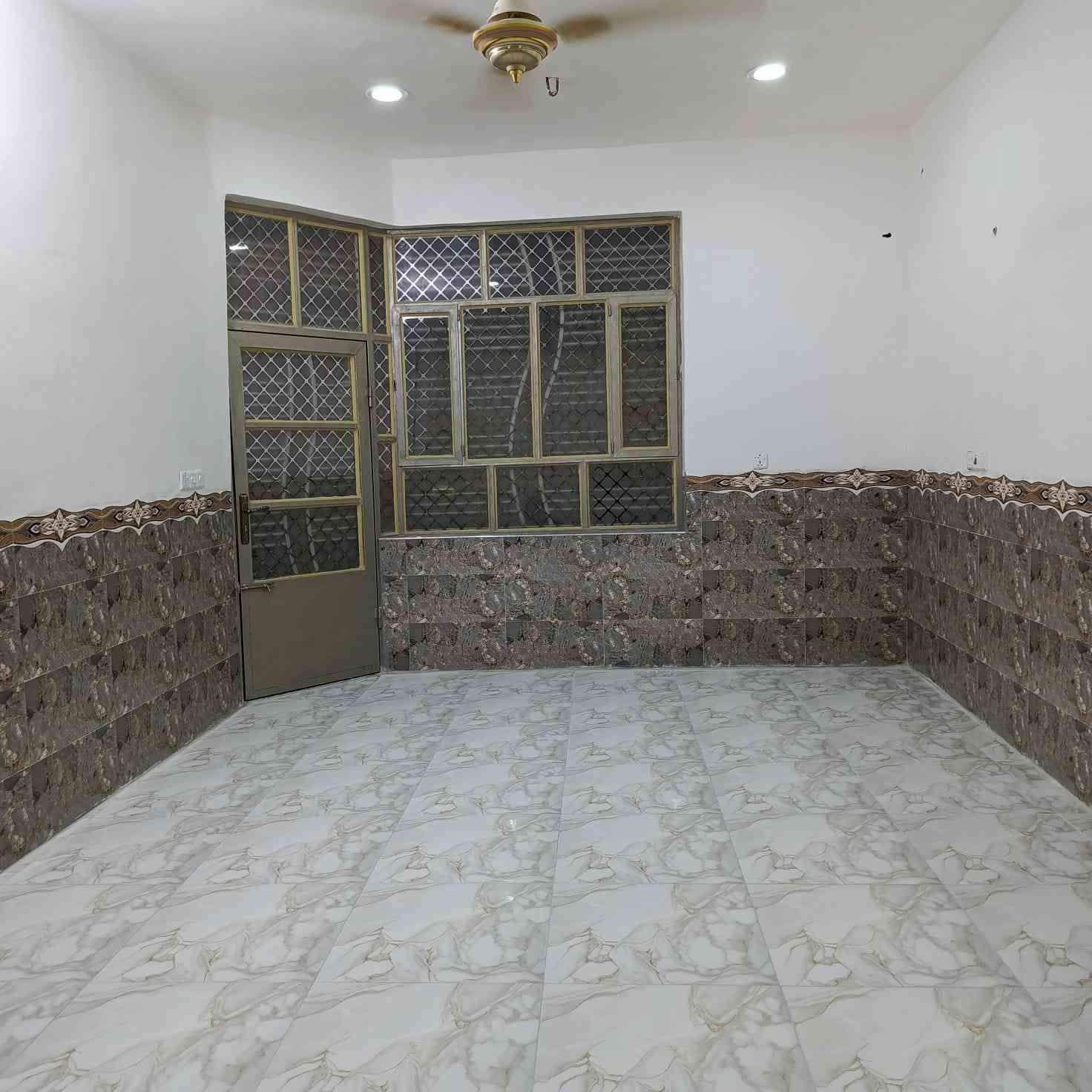 السلام عليكم بيت للبيع في الدوانم شارع سكله أبو موسى ١٠٠ متر (***********)
