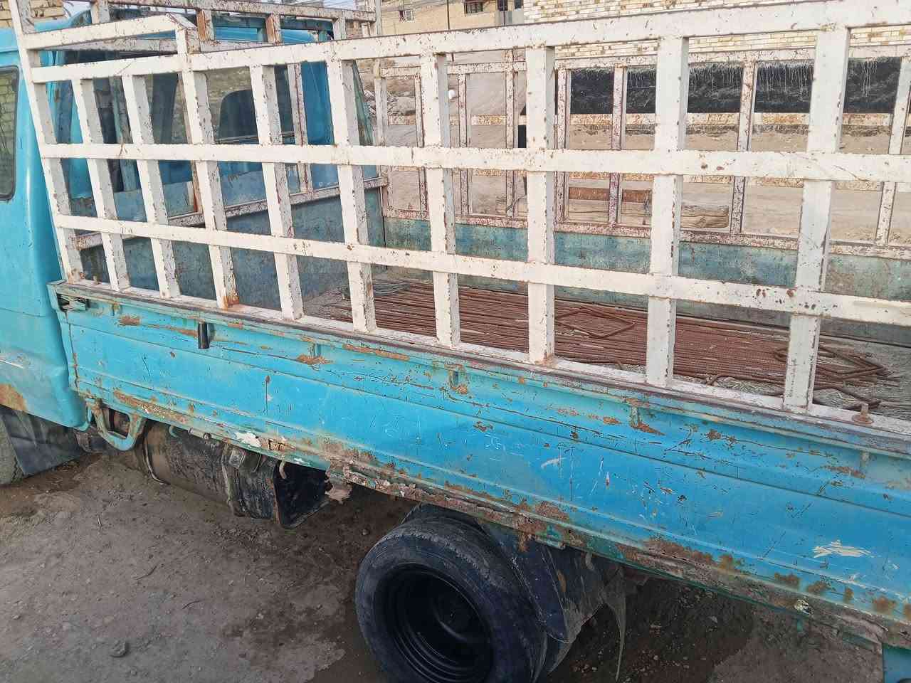 سلام عليكم موديله 93 رعيه موجود كير مكينه اكسنت مكفول مكاني بابل جسر نادر رقمه سياره واسط سعره 22قفل ***********رقمه بيه واتساب
