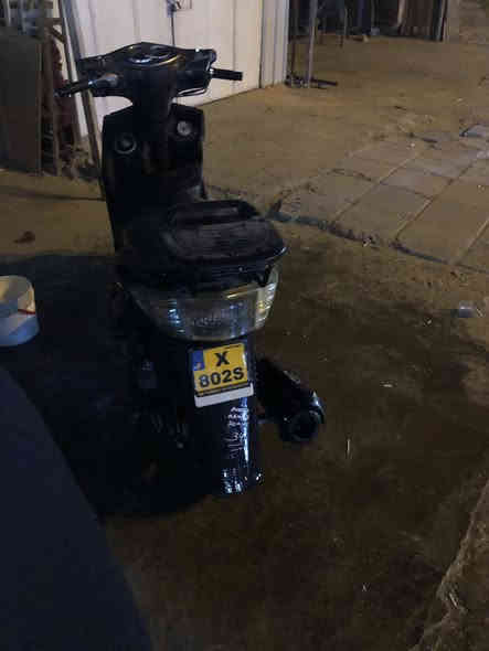 السلام عليكم سكنس ياباني قبق نفخ ستاند كهربائي فحل نوزل خطين حديث مال رمبه جديد لوك مكفولا مكينه برغي ممفتوح بيها شلعه ومعدل كهربائي شغالا واوراقها منفيس موجود ومكاتبه بسمي ودراجه حلوه ونضيفه سعر 700 مكاني بغداد شرطه الخامسه رقم *********** وموجود واتساب افظل
