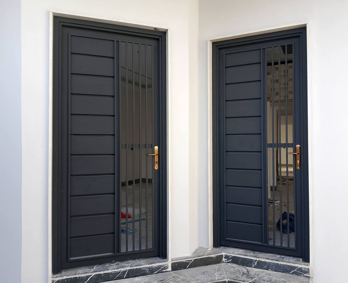 معمل وحدات السيف ابو حمره لاعمال البيبان والشبابيك والسقائف الكيسبان والساندويتش متر بيبان شبابيك 50 الايميل عمل الساندويتش ضد الحريق 35 وعمل سقايف الكيس بان 28 الحجز والاستفسار عنواننا بغداد الامين الثانيه سكينه شارع المكاتب الاتصال على الارقام ***********
