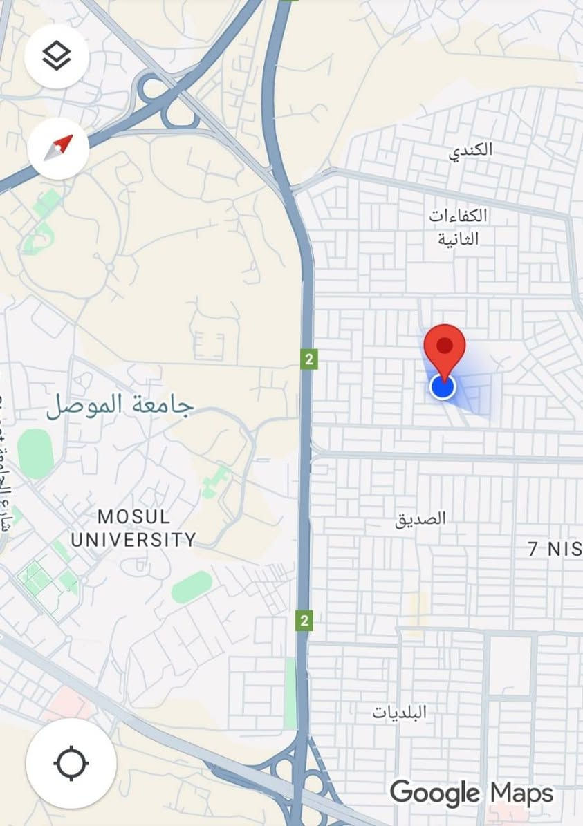 دار للبيع تجاري في حي الحدباء مقابل جامع الغفران  سايدين المركز
- مساحة 240م ركن واجه 12

العمق 22

طابق الاول 

- 2 غرفه نوم + هول  + مطبخ + صحيات + كراج كبير

-طابق الثاني (معزول عن الاول) درج خارجي و باب معزول

2غرف نوم +مطبخ+صالة معيشة صحيات وصطح ناصي 

- يحتوى الدار على 5 محلات أربعة منها مؤجرة 

- يمكن بناء شقة فوق المحلات و الكراج و الصطح مساحة 75 متر و باب معزول وذالك يصبح محل اخر هو الكراج

- سند العقار جديد طابو الزهور ملك صرف

- سند العقار جديد طابو الزهور ملك صرف بسم شخص واحد 

للستفسار الاتصال على الرقم

***********

***********
