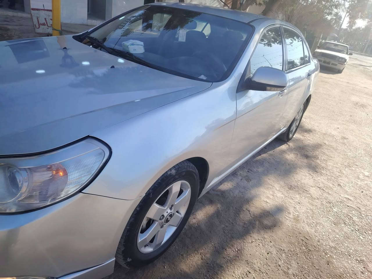 شوفر ابيكا 2007بيهه حزام جماليه بدون دواخل 
المكينه بدايت خيط بخار 
تخم تاير حداديه جديده سياره خير من الله مال جناي 
رقم بغداد راعيهه يريد تحويل سعر 60 رقم ***********
