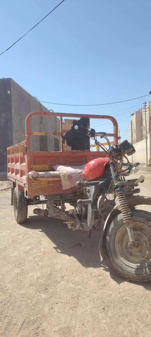 ستوته كلك ضايعه وراقهه كفاله عشاير
ستوته مال كراب تحمل فوك الطن سريعه وقويه 
سعر 450 وبيهه مجال 
مكان بصره قضاع الدير 
رقم ***********
