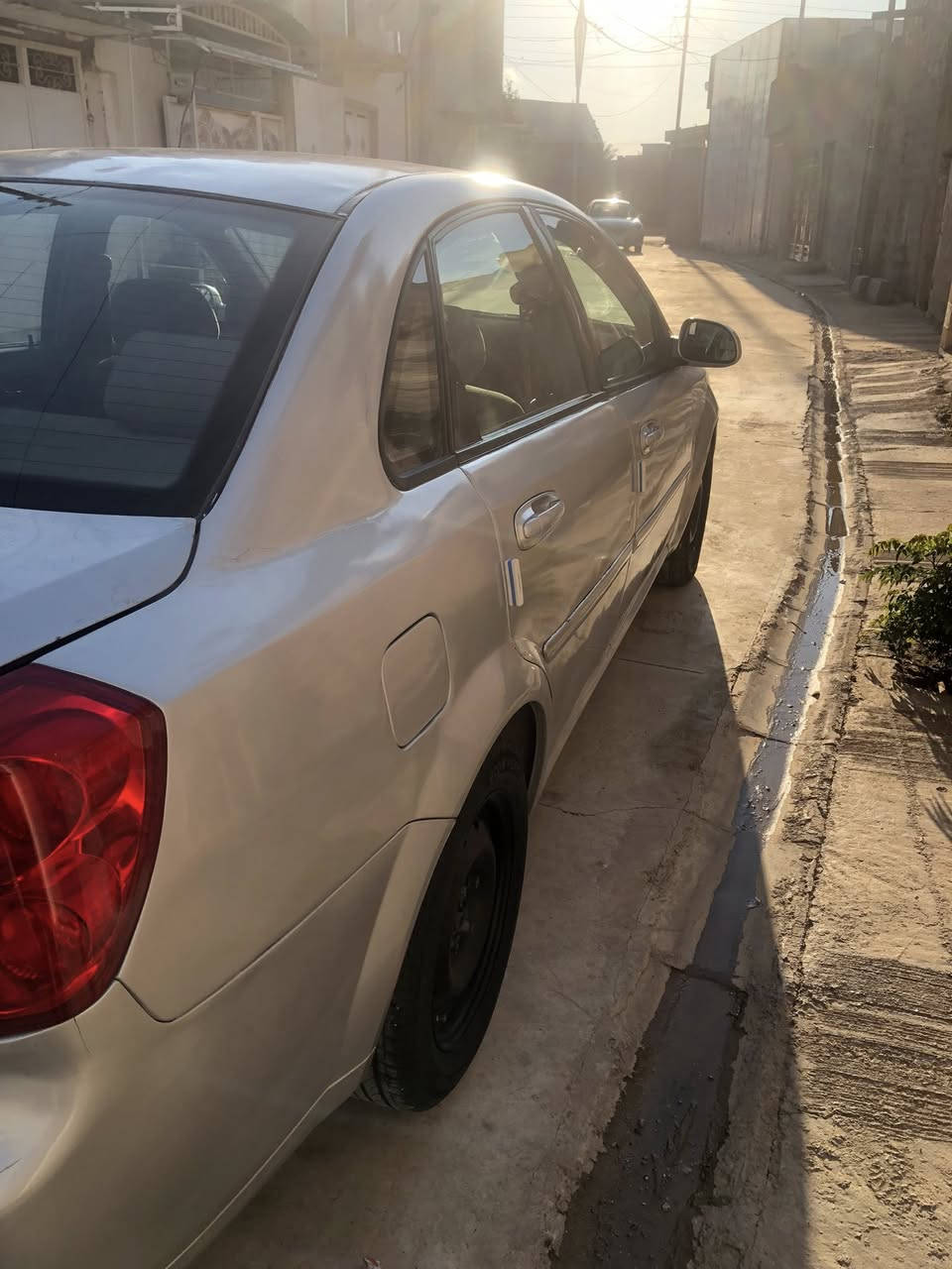 اوبترا موديل 2009
لون رصاصي 
گير عادي 
گير و محرك وتبريد بشرط ١٠٠٪؜ 
لا صرف لا بخار لا تنقيص دهون بشرط 
شاشة ايباد + كهربائيات كله شغالة
سنوية جديدة انكليزي بأسمي سيارة 
رقم كركوك 
سيارة حلوة و جميلة مال البيت
بيهه ضربة من وراه وسقف بيهه ركلة وجاملغ معجون 

تحويل وكالة غرامة كله بشرط 

مكان سيارة طوز خورماتو 
سعر (٧٠) بيهه مجال …
رقم تلفون ***********
