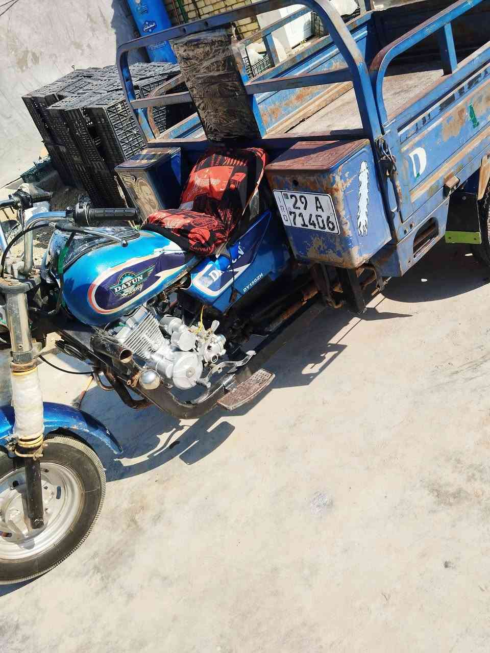 سلام عليكم ستوته البيع رقم واسط نكليزي
محرك جديد 
كهربائيات شغاله كامله 
ستوته برغي ماعايزه  
مكان كوت 
سعر خاص ***********
