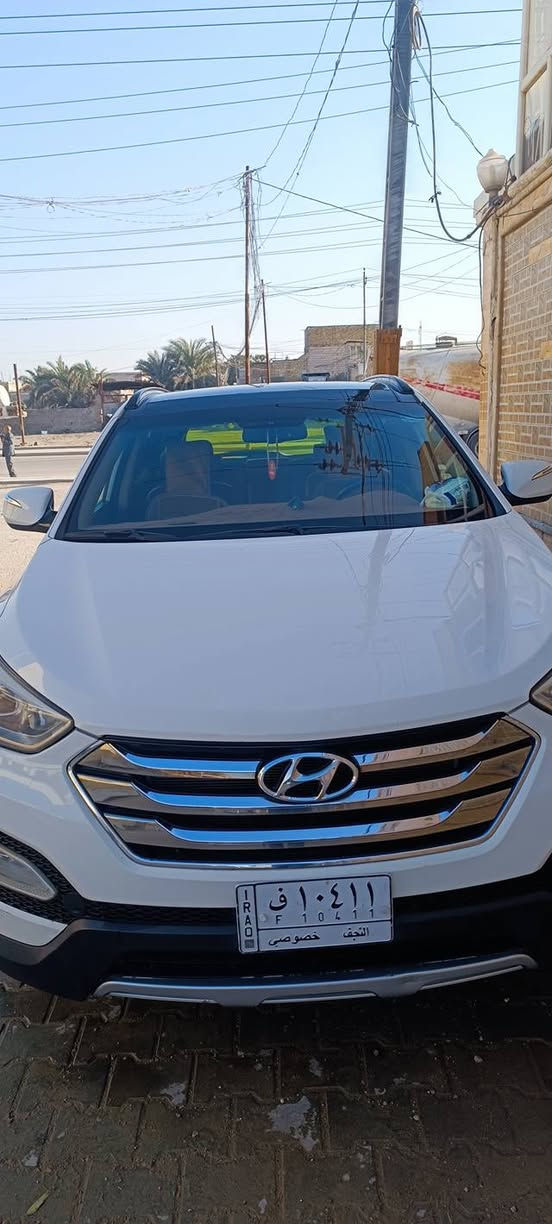 السلام عليكم موديل 2013 سنويه إلى 2027 مكفولة ضربة وصبغ وتبديل نجف بإسمي مكان النجف المواصفات فتحه بانوراما وبردات خلفيه وكشن كهرباء جلد سبعه راكب تبريد ثلاث قطع لايت زنون وبك لايت لد تحكم استيرن اشاره بالمرايه بريك  ABSلسيارة جاهزه السعر 160 للاتصال *********** غير متواجد على الفيس
