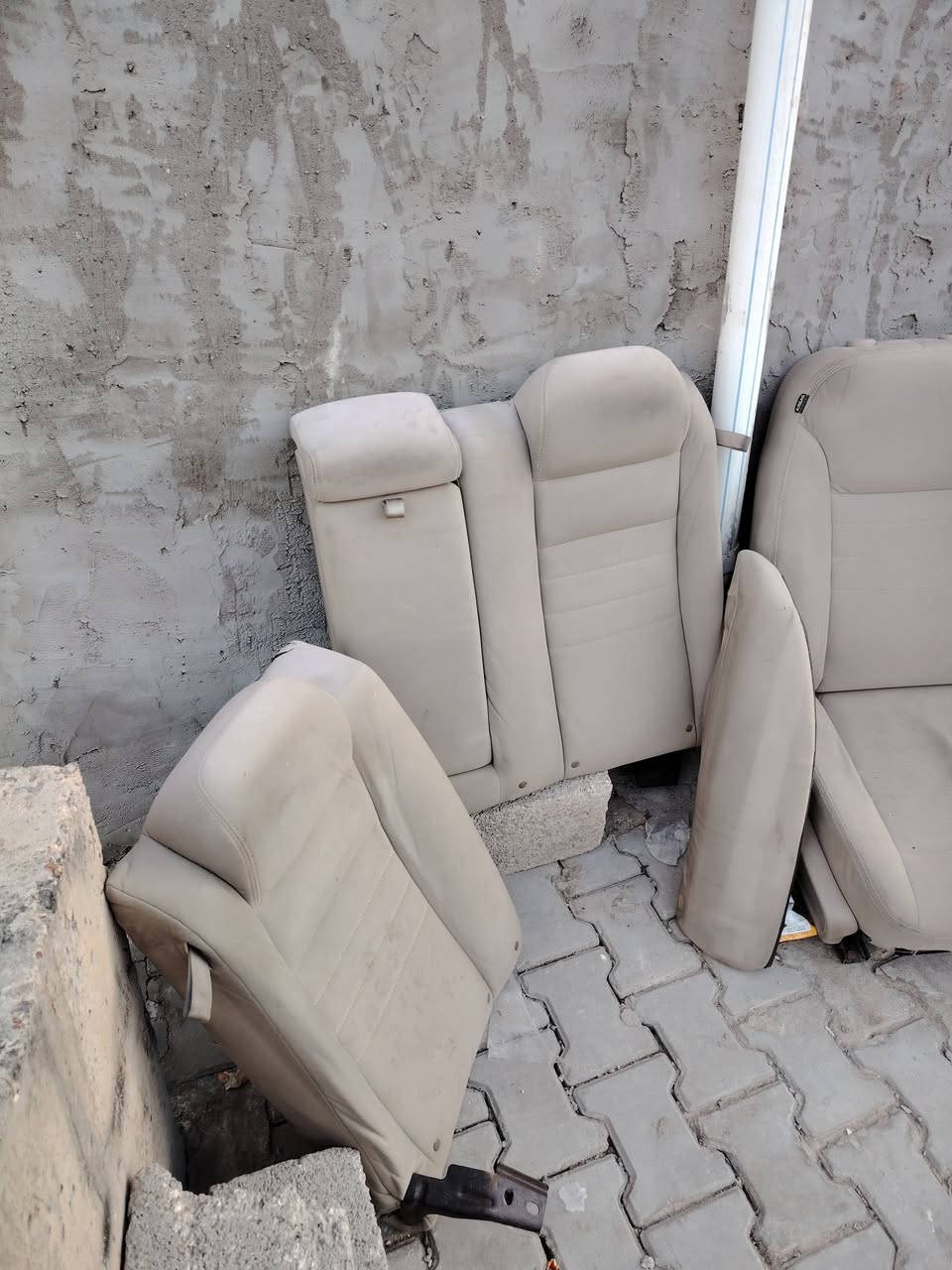 للبيع كشنات عسلي ***********
