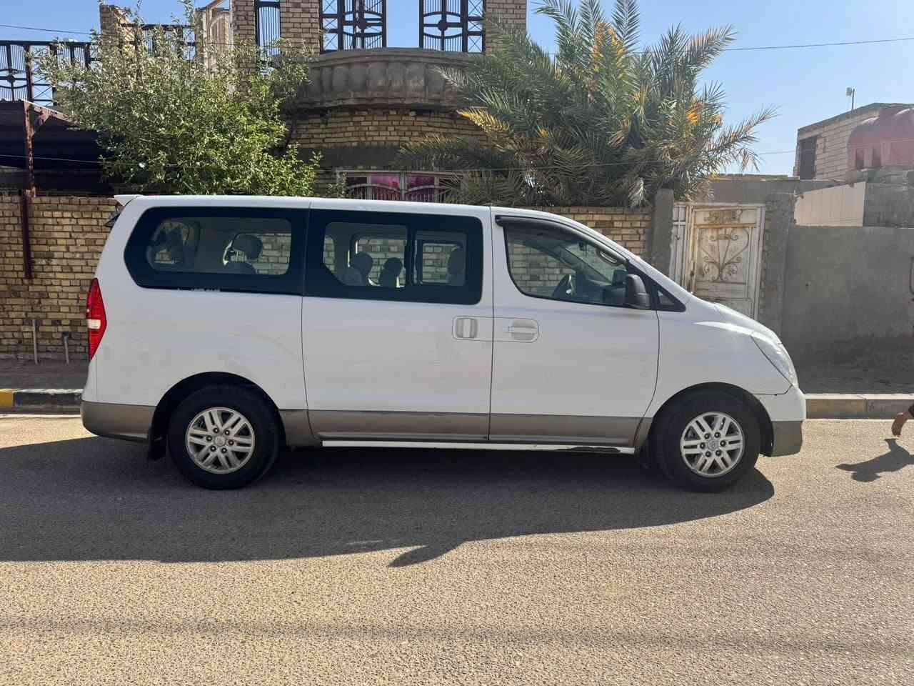 سلام عليكم استاركس مفتوح 2018 مكفوله من تبديل وسيارة حلوه وتبريد شغال حدادية وتخم تاير جديد واتصل وبلخدمه؟ ***********
