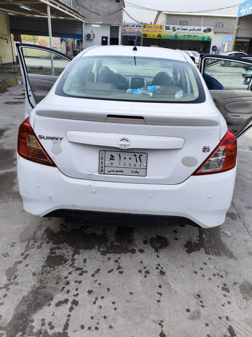 السلام عليكم
سني هندي للبيع موديل 2018
رقم بغداد باسمي 
السيارة موضوحه ضرباته 
بيه منظومه غاز شغاله 
دوشمه مكاني بغداد عدم التواجد على الفيس 
*********** وات ساب متوفر
