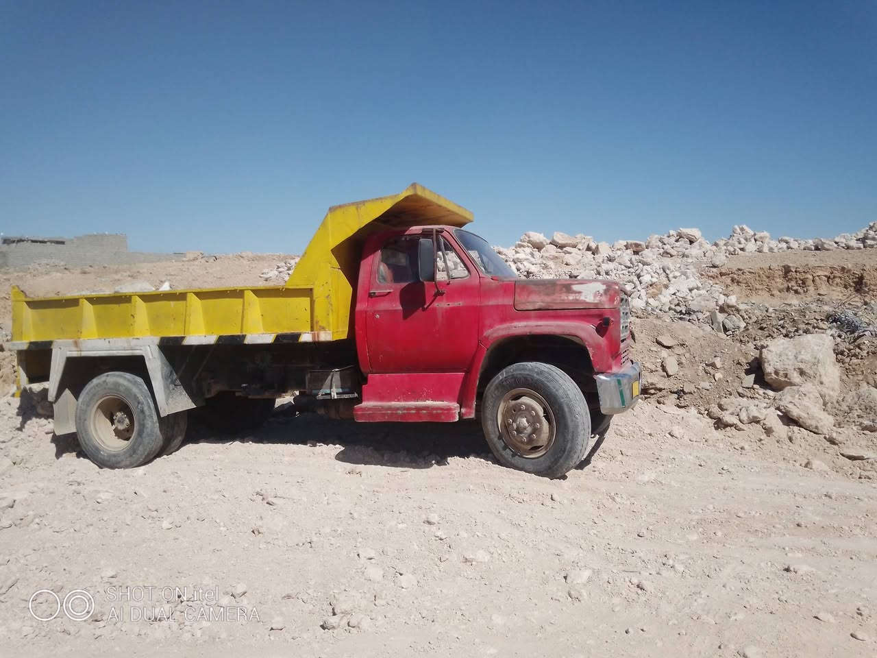 سياره شوفرليت قلاب للبيع محرك كاز بريك هوا اتصال على رقم ***********
