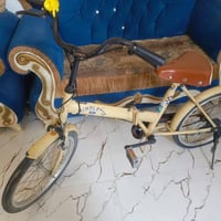 بايسكل حجم ٢٠ حاويه جديد صار اسبوع من أخذته ٠٧٨٠٥٥٨٧٤٥٧