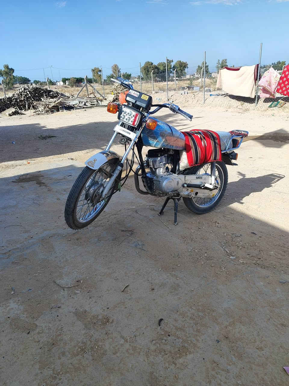 السلام عليكم دراجه للبيع نظيفه كلش مكاني كربلاء رقم الهاتف ***********
