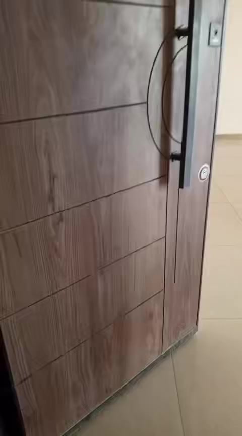 السلام عليكم شقه للإيجار اطلاله على نهر دجله قرب جامع الاخضير  
بنايه حديثه حراس وكراج للاستفسار تصال على رقم 
***********
