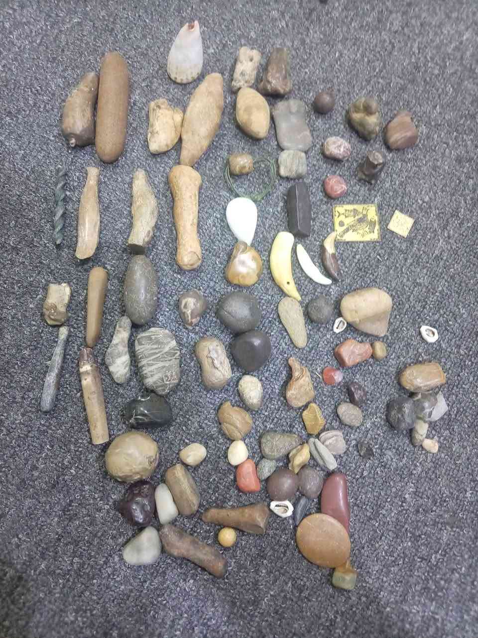 السلام عليكم من رخصت الادمن احجار كريمه وبيهن سلطاني معروف شغلهن ينباعن شلعه وحده للتواصل *********** مكاني نجف ماعندي توصيل مكلف ب نشر
