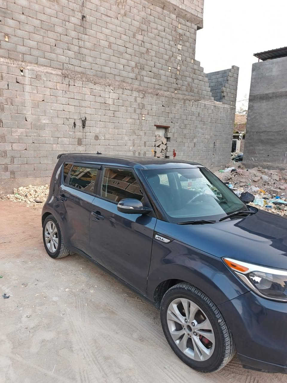 كيا صول 2016 امريكي
محرك 2000
رقم  انكليزي هزة جديدة
كير و محرك مكفول
العنوان كربلاء الحسينية 
سعر 90 ورقة وبيه مجال 

***********
