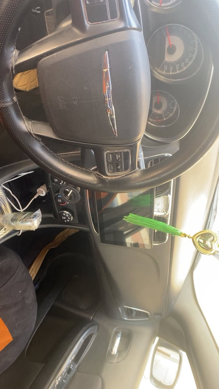 كلايسر سي200
موديل 14

محرك 2400

كير محرك تبريد حداديه تخم تاير باتري جديد 

مكاني سماوه 

***********
