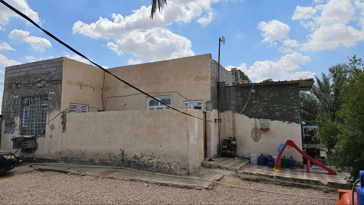 عقار مناسب في كربلاء💯
✅️دونمين ونص للبيع واجهه

36 متر مع بيت 200 متر عكادة 

وجه على شارع سبيس عرض 4 متر 

✅️متوفرة كافة الخدمات

تبليط، ماء، كهرباء، مدارس 

طابو سند 25 تحويل أسهم 

✅️الموقع كربلاء - منطقة

الدويهية شارع طويريج كربلاء 

تبعد عن شارع التبليط 200 متر 

تبعد عن شارع طويريج  8 كيلو 

تبعد من مركز مدينة كربلاء 18 كيلو

💰السعر 160 مليون عقاري كربلاء 

📞 إتصل الآن:  ***********
