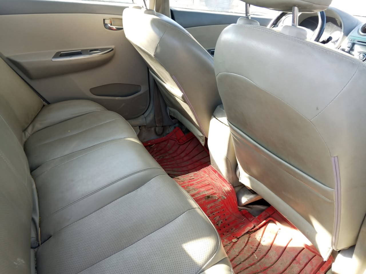 السلام عليكم بي واي دي موديل 2013 سعر 45وبيه مجال***********
