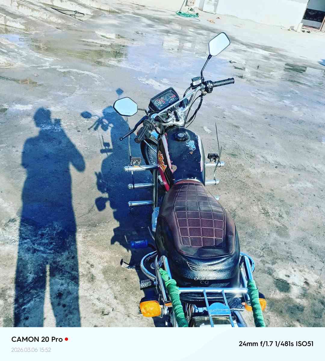 سلام عليكم دراجه سيفان   خمسه كير    البيع 375  شرط المحرك مابدل بي بس والفات ابريك وره جدام كله شقاله شرط  كهربايات شقاله نص سالف يشتقل *********** اذا رقمي مكاني صلاح الدين قضاء بيجي
