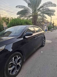 سلام وعليكم كيا فورتي موديل 20  بيه بنيد وبارد بل باب  ماشيه ٨٦ سياره ...