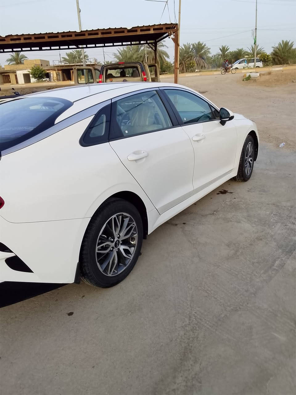 كي فايف خليجي
موديل 21 
رقم بغداد دولي بااسمي
ماشيه 84 حقيقي 
تبريد قطعتين
أشير بالمري 
صونارها مرفق بصور
معروضه ب175 وبيه مجال بصيط
***********
