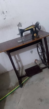 مكينة فراشة • خياطة • بدون كهرباء