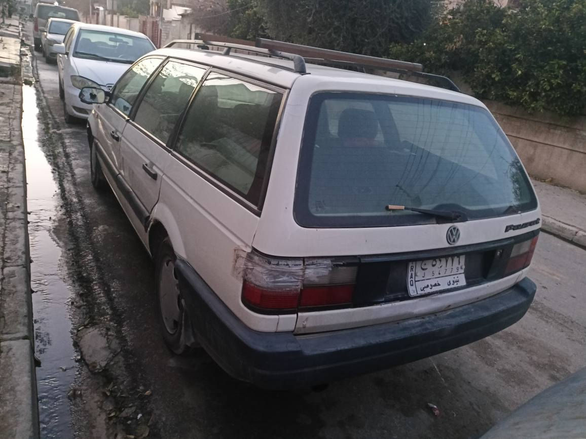 سياره باسات نظيفه بدون صبغ شرط محرك اوكير شريط تحويل بدون وكاله سعر 45 وبيها مجال شيء قليل موديل 93 سنويه تنتهي نهايه 26 اني مكلف بالنشر اللي يريدها يتصل على هذا الرقم0771 862 1664 موصل, نينوى
