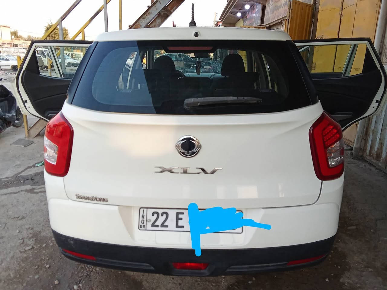 سلام عليكم
سياره سام يونك تيفولي
مديل 2016 
سياره كوري 
4 سلندر 
محرك گاز 
گير تور باين
الضرر طخه صغيره بل جنطه فقط
الرقم اربيل 
بأسمي 
تجي تفحص كلشي كدامك مابيها اي عيب 
تخم تاير جديد 
صدر امامي خلفي جديد 
السعر 85 و بيها مجال بسيط 
عنواني كربلاء رقم لل استفسار ***********
