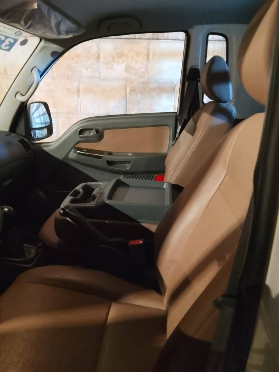 السلام عليكم كيا فحل للبيع موديل 25 ماشيه 800 سياره مكفوله كفاله عامه سياره بسمي تحويل مباشر رقم بغداد تاير خلفي محور 14 مكان بغداد رقم الهاتف *********** السعر 220 وبيه مجال
