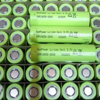 بطاريات ليثيوم • ألوان متعددة • أقل طلب ١٠٠